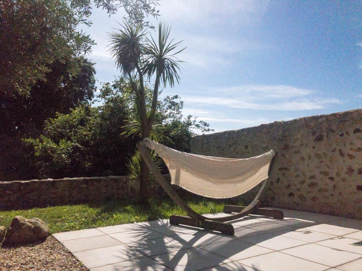 Domaine Castell De Bles Bed and Breakfast Saint-Génis Exteriör bild