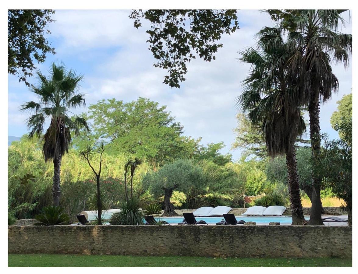 Domaine Castell De Bles Bed and Breakfast Saint-Génis Exteriör bild