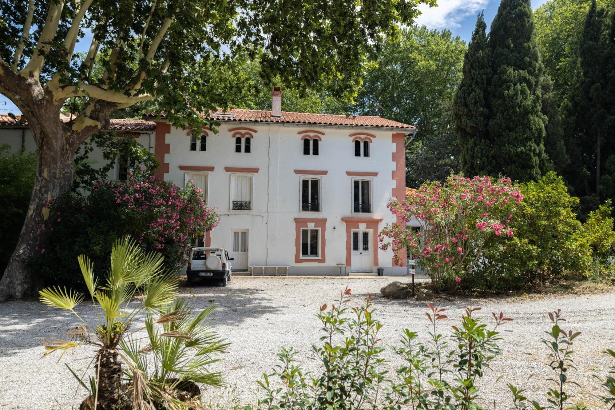 Domaine Castell De Bles Bed and Breakfast Saint-Génis Exteriör bild