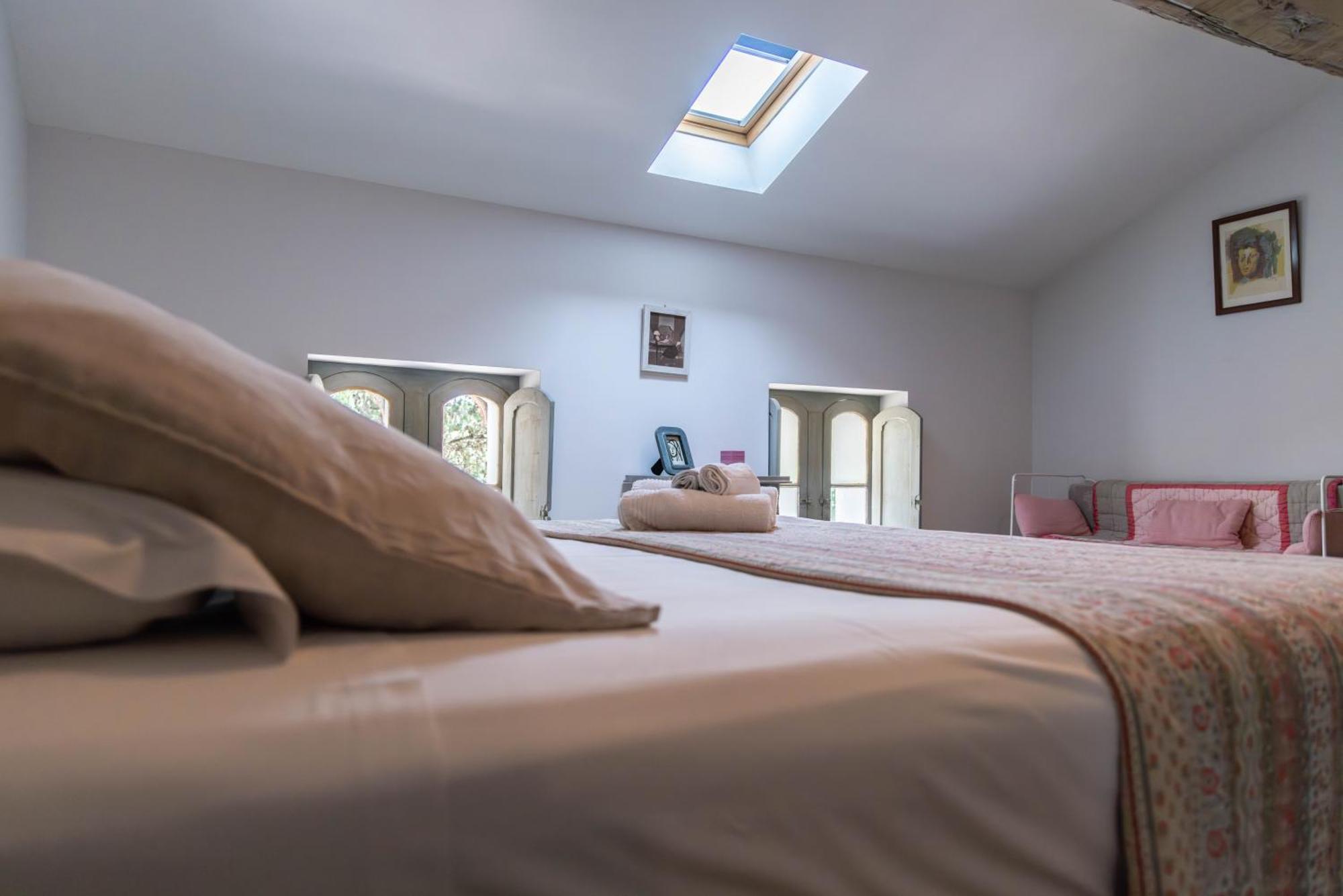 Domaine Castell De Bles Bed and Breakfast Saint-Génis Rum bild